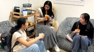 Alum’s generosity gives pre-health students a place to recharge