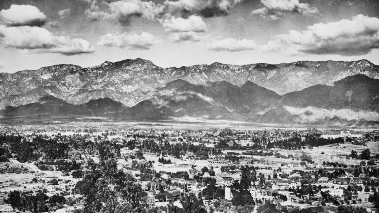 Aerial view of South Pasadena looking north, circa 1905